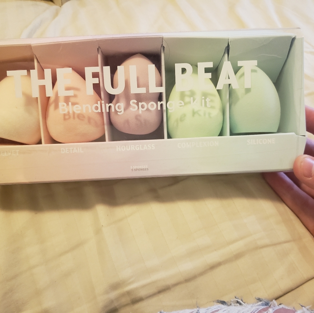Colourpop Sponge set